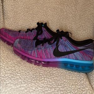 Nike fly knit max
